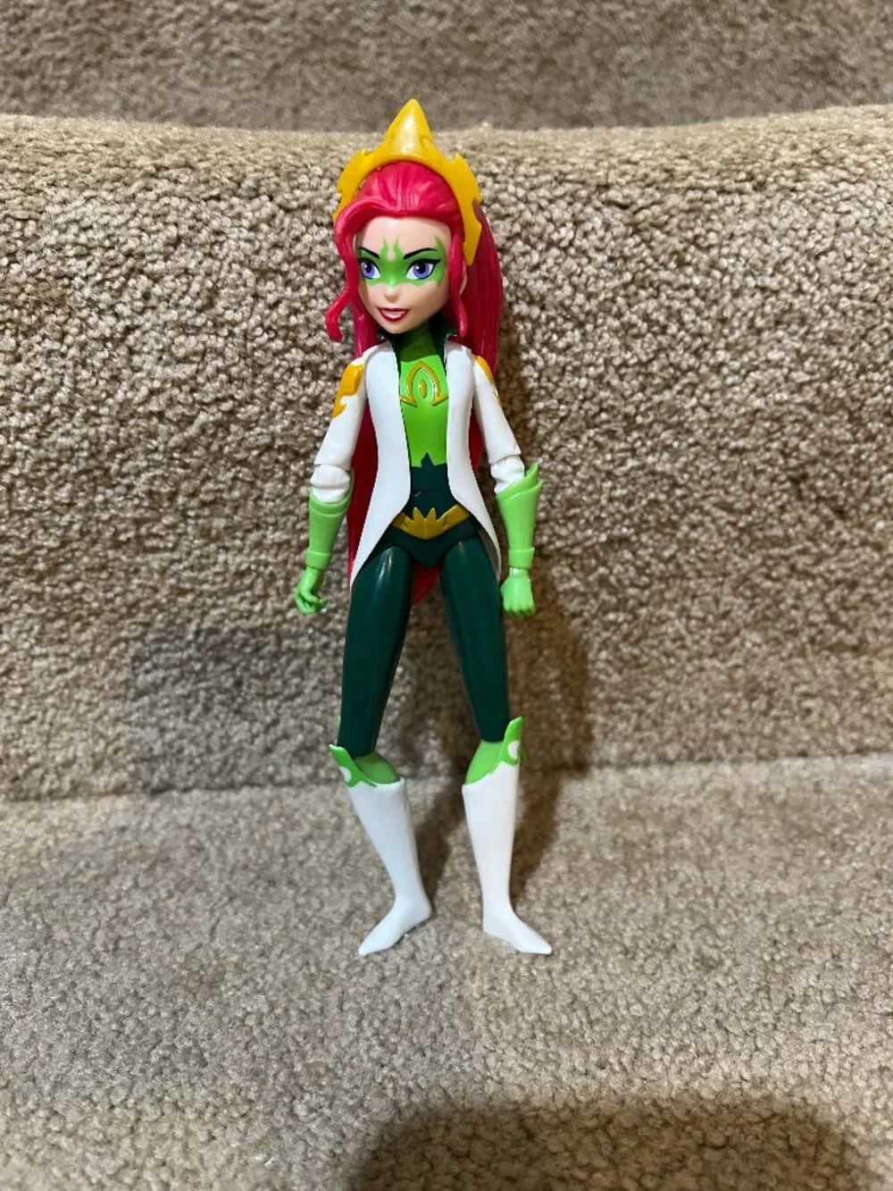 Mysticons 2017 Arkayna figure 6
